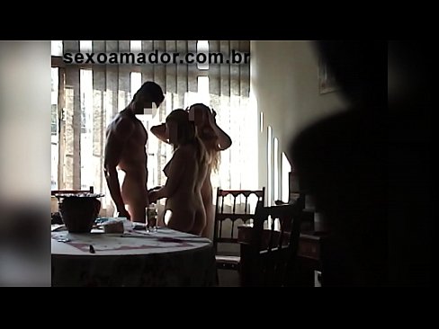 ❤️ Amigos sexuais convidam um homem gigante e uma ménage à trois com ele ️❌ Porno fodido em nós pt-br.prendiporno.ru ❤